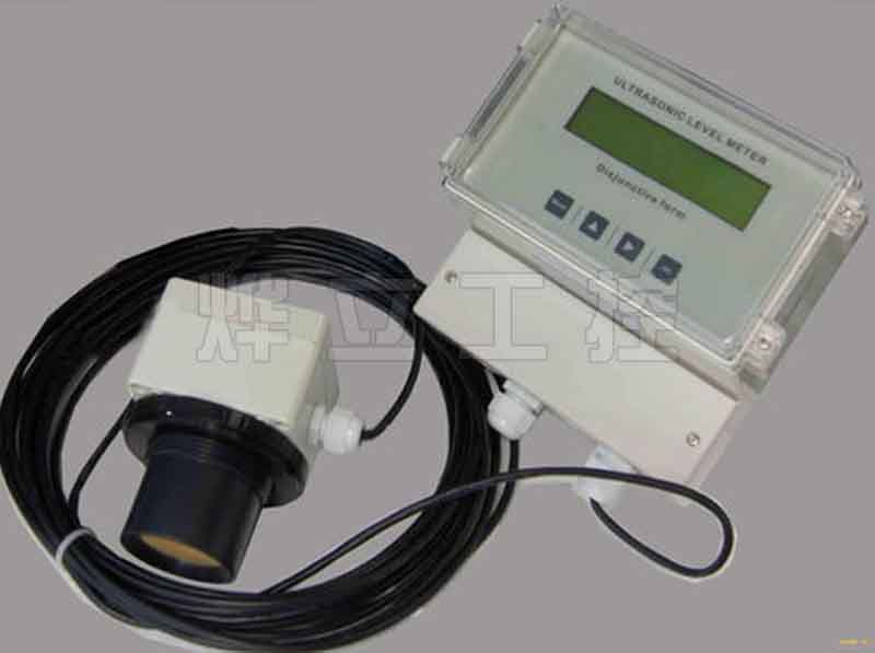 分體式超聲波液位計(jì)實(shí)物圖