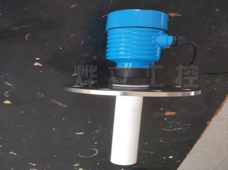 燁立防腐雷達液位計實物圖